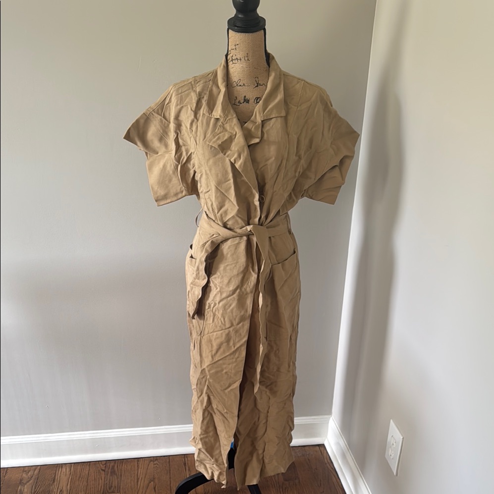 Ginger Smart Size 6 Tan Belted Wrap Dress